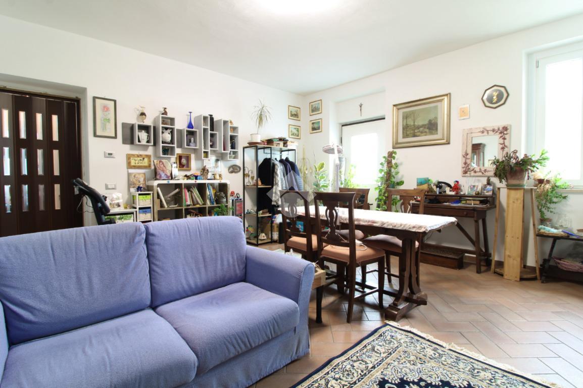 Casa indipendente in Via Solfierino 19, Cava Manara