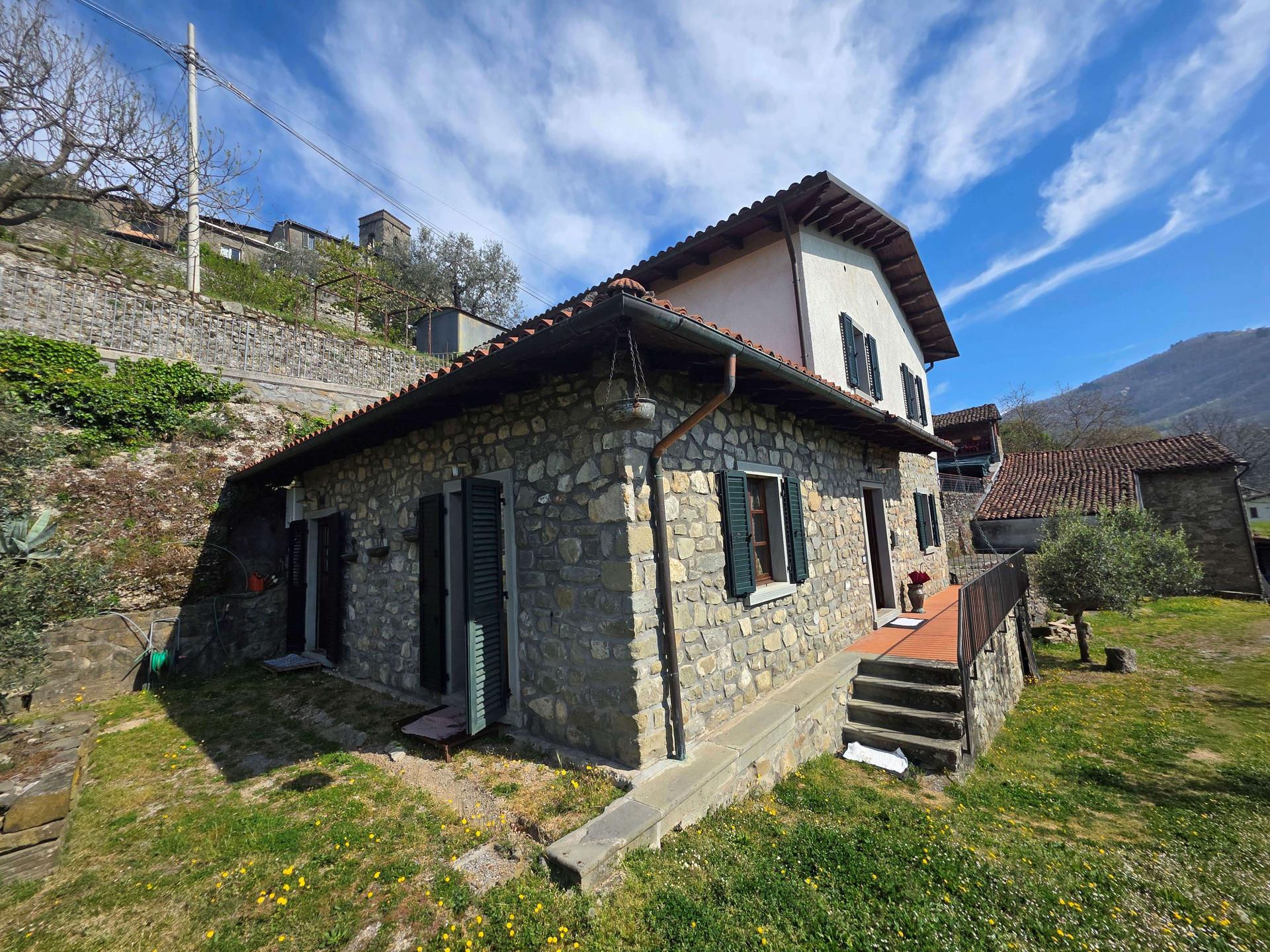 Villa unifamiliare in Via Soccorso, Castiglione di Garfagnana