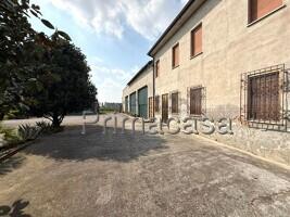 Casa indipendente in Corso della Vittoria 2, Legnago