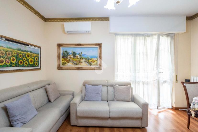 Trilocale in Via Luigi Cadorna 4, Verano Brianza — foto 4 di 5