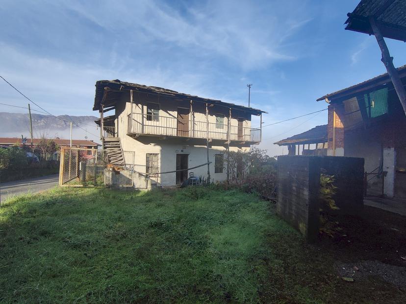 Casa indipendente in Via Comba Gambasca 24, Sanfront