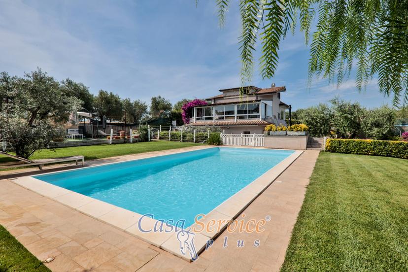 Villa in Viale Primo Maggio, Marino — foto 2 di 5