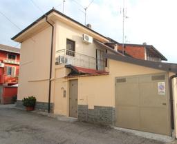 Terratetto unifamiliare in Vicolo Simonasso 2, Asigliano Vercellese