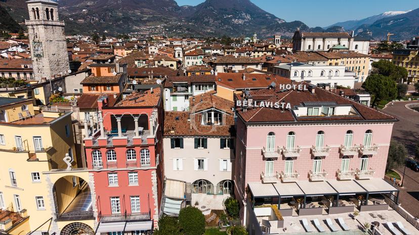 Mansarda in Via Gazzoletti, Riva del Garda — foto 2 di 5