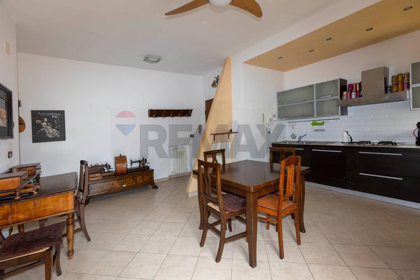 Appartamento in Via XXV Aprile 13, Monte Roberto — foto 4 di 5