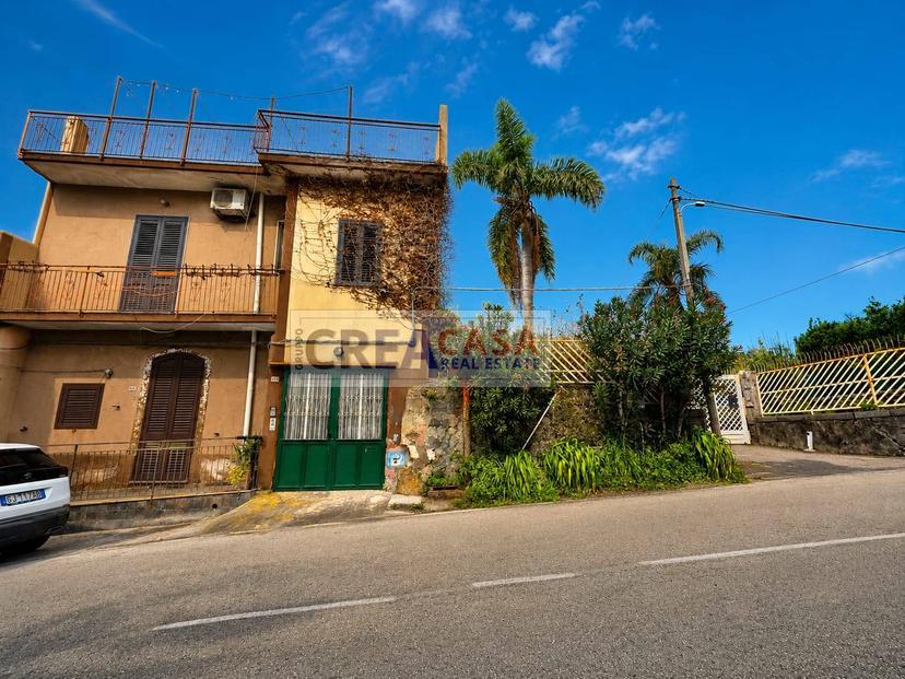 Casa indipendente in Via Lapide Vecchia 164, Calatabiano — foto 3 di 5