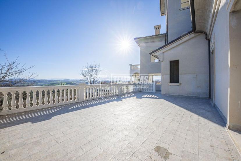 Villa, Monte San Giusto — foto 4 di 5