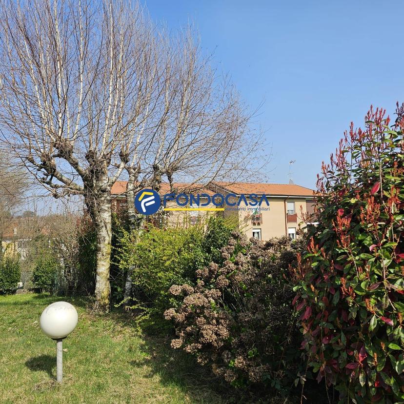 Villa in Via Papa Giovanni XXIII 21, Casatenovo — foto 3 di 5