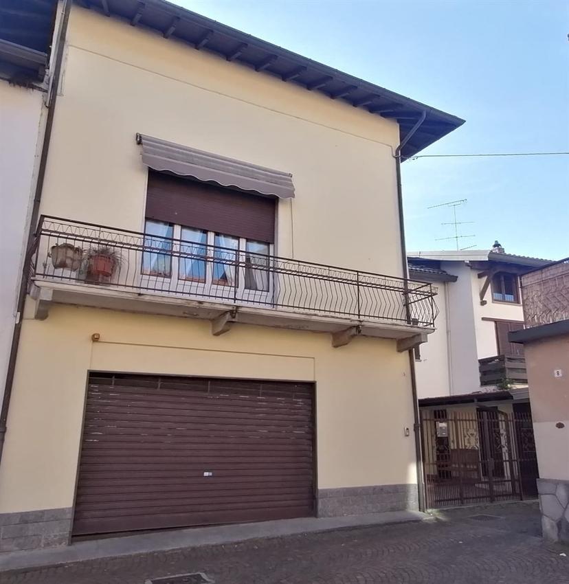 Porzione di casa in Piazza Patrioti 5, Taino — foto 5 di 5