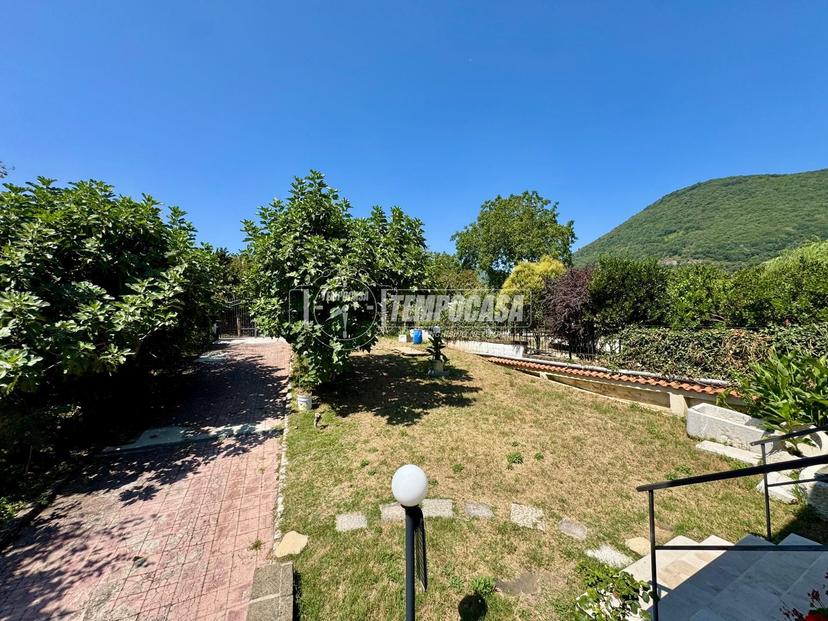 Villa a schiera in Via Aldo Moro, Monteforte Irpino — foto 2 di 5