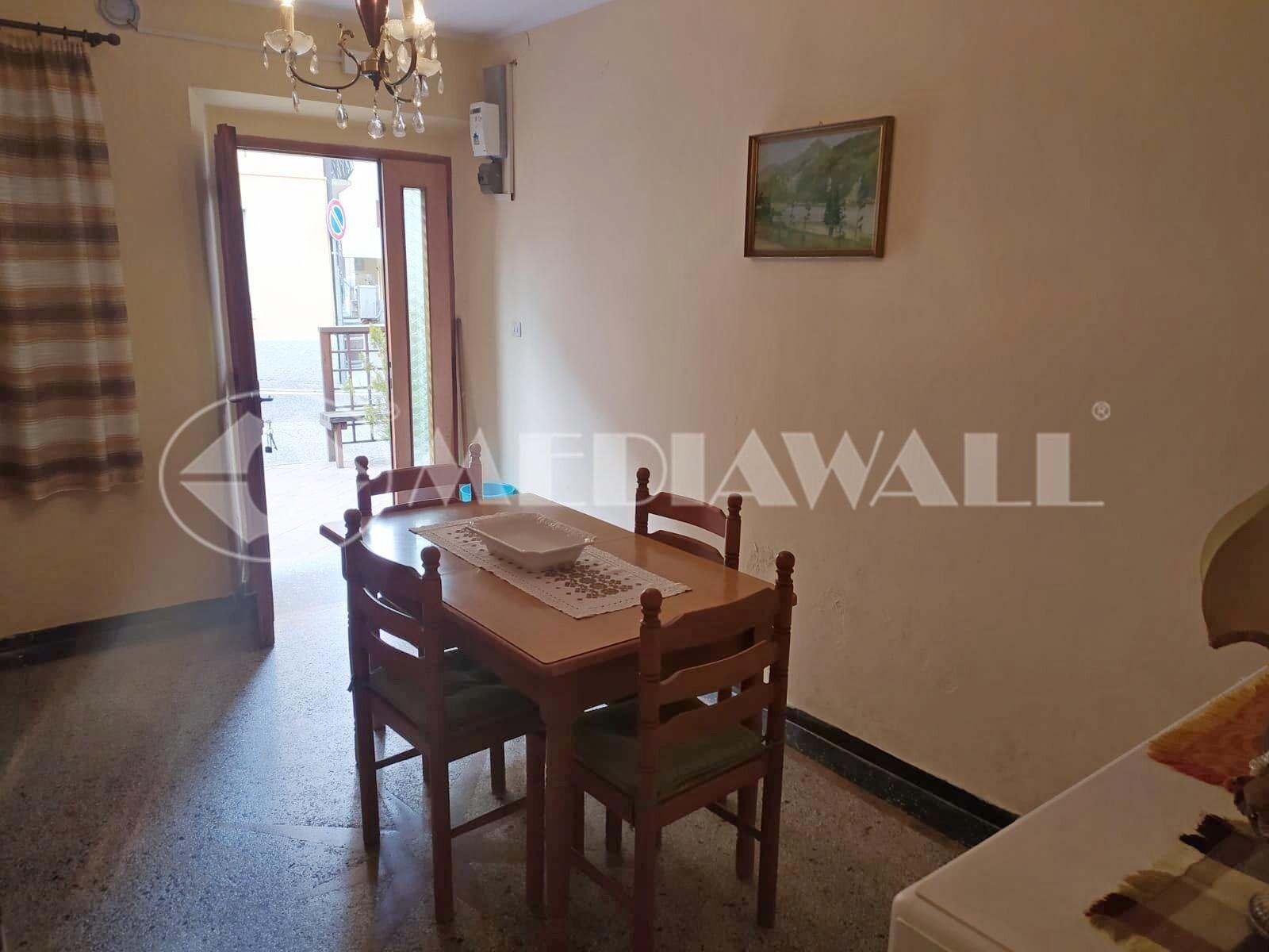 Villa a schiera, Barcis