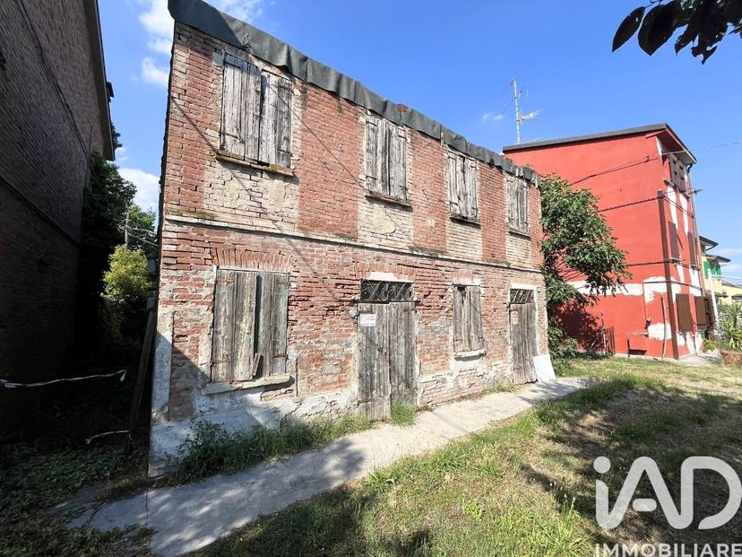 Villa in Via Via Barberi, Novi di Modena