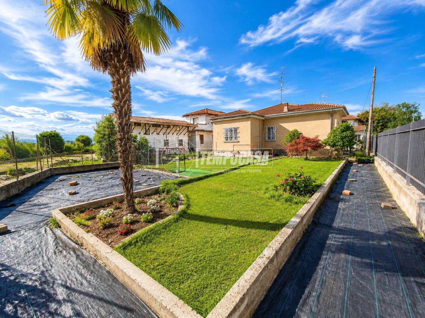 Villa in Via Vettignè, San Germano Vercellese