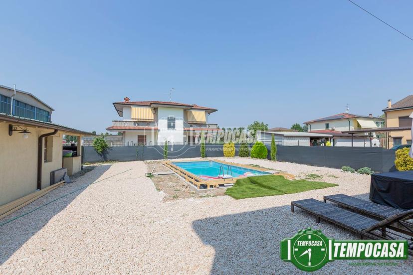 Villa a schiera in Via a. Manzoni, Agnadello — foto 4 di 5