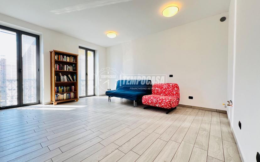 Casa indipendente in Via Roma 2, Lonate Pozzolo — foto 2 di 5