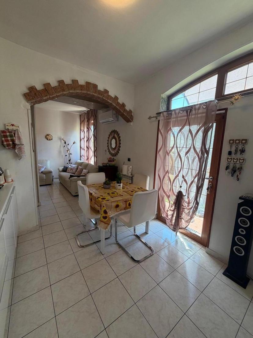 Villa trifamiliare, Castelnuovo Magra — foto 2 di 5