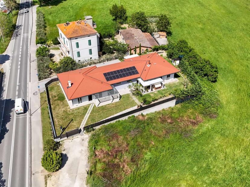 Villa a schiera in Via Provinciale, Sassocorvaro Auditore — foto 3 di 5