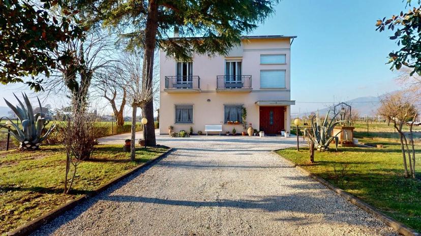 Casa indipendente in Via Torre Acquatino, Spello — foto 3 di 5