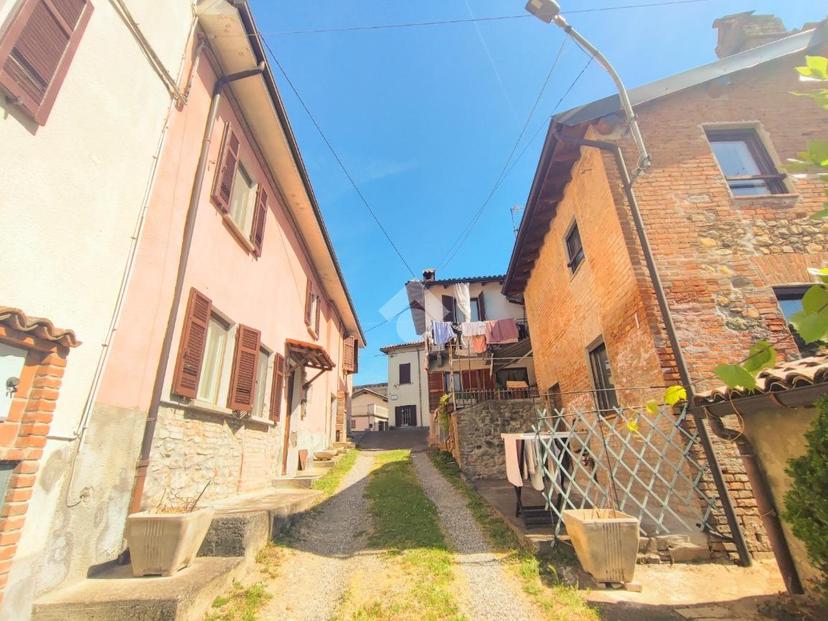 Casa indipendente in Via Avolasca 3, Cerreto Grue — foto 3 di 5