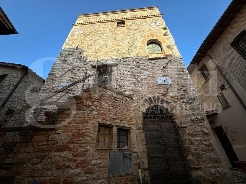 Castello in Località Colle di Nocera 97, Nocera Umbra — foto 3 di 5