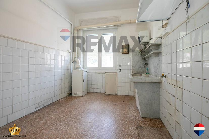 Quadrilocale in Via Donato Somma 9a, Genova