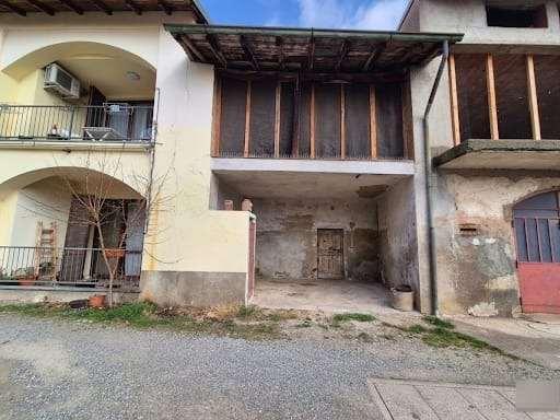 Rustico in Via Montegrappa, Fenegrò — foto 5 di 5