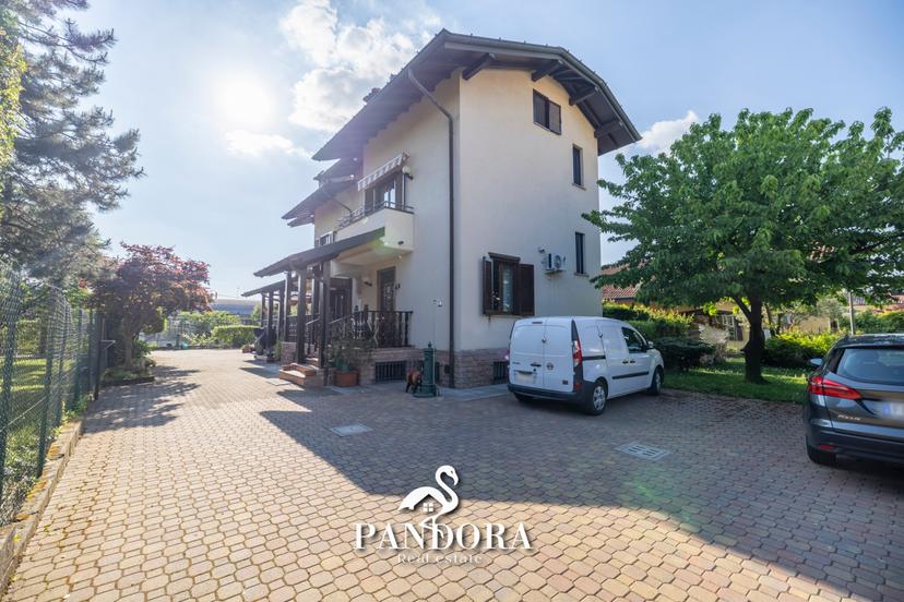 Villa a schiera in Via E.Fermi 5, Arsago Seprio — foto 2 di 5