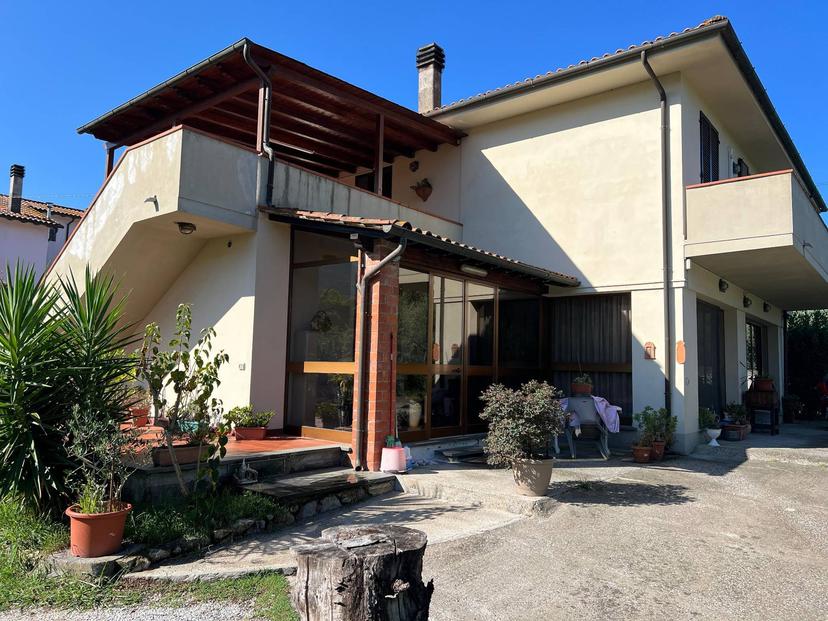Villa a schiera in Via Cialdini 1, San Giuliano Terme — foto 4 di 5
