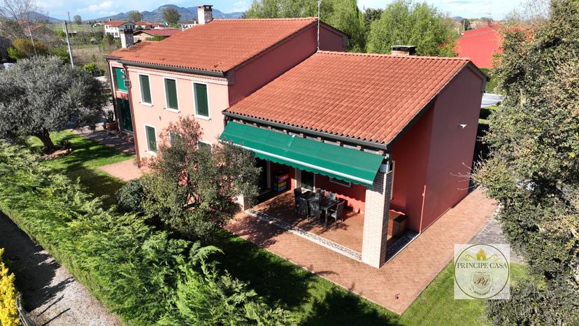 Casa indipendente, Villa Estense — foto 3 di 5