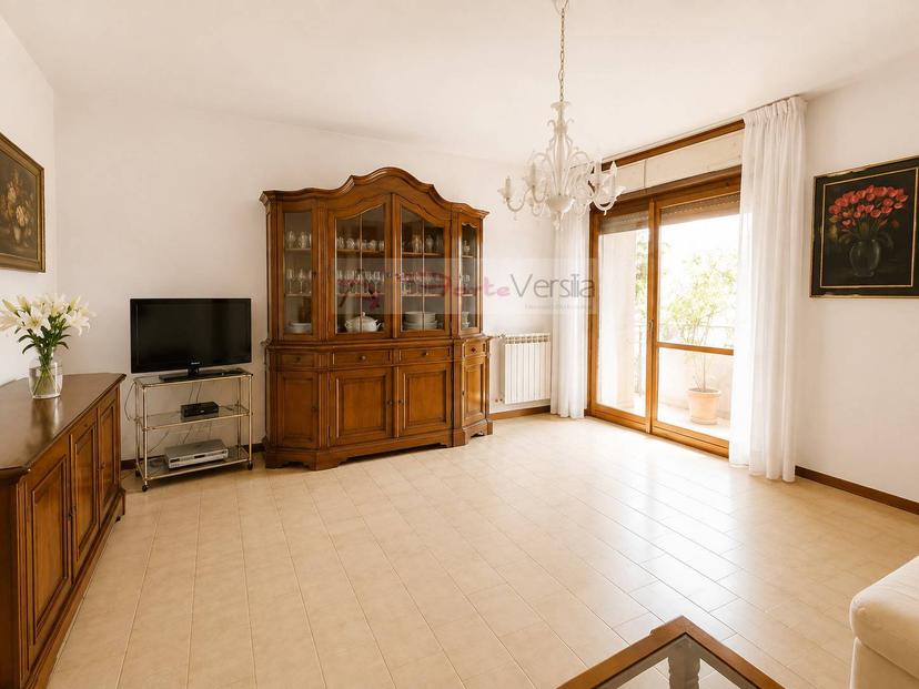 Bilocale in Via Santa Maria al Rio 89, Pietrasanta — foto 4 di 5