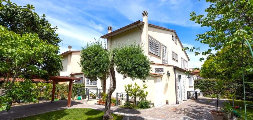 Casa indipendente in Viale Alessandro Magno 334, Roma — foto 4 di 5
