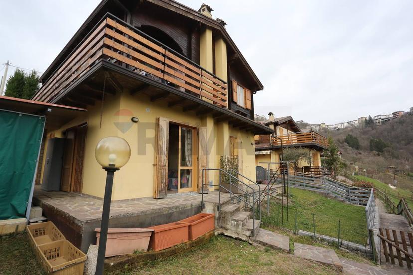 Bilocale in Via alle Fonti 29, Rota d'Imagna — foto 3 di 5
