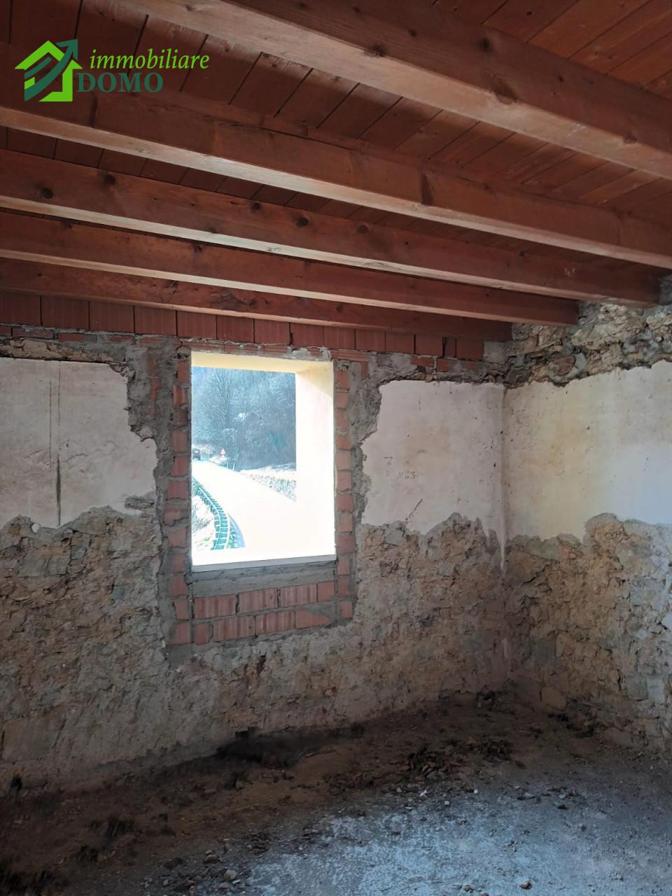 Casa indipendente in S.Antonio del Pasubio, Valli del Pasubio
