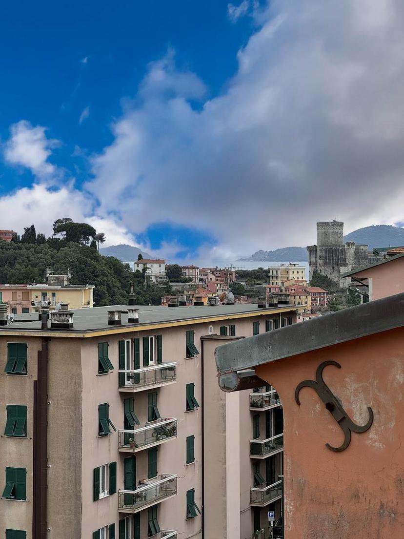 Bilocale in Via Matteotti, Lerici