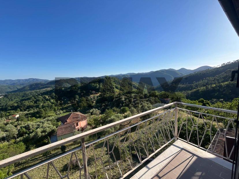 Casa indipendente, Sesta Godano