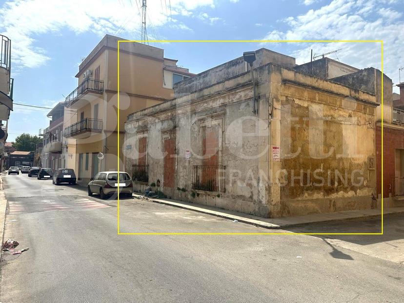 Casa indipendente in Via Francesco Azzolini  56, Avola — foto 4 di 4