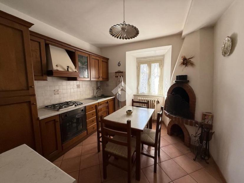 Casa indipendente in Piazza Salvo d'Acquisto, Bagnoregio — foto 3 di 5