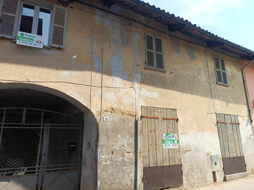 Casa indipendente in Via G.B. Maggia 18, Pettinengo — foto 2 di 5