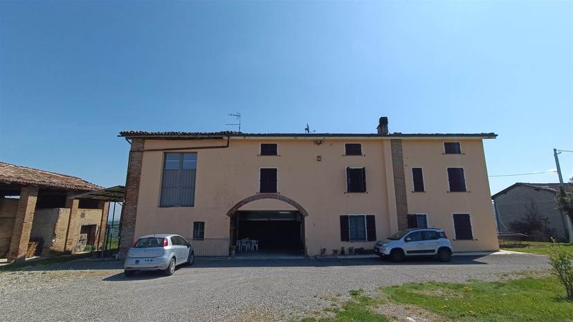 Casa colonica, Gropparello — foto 3 di 5