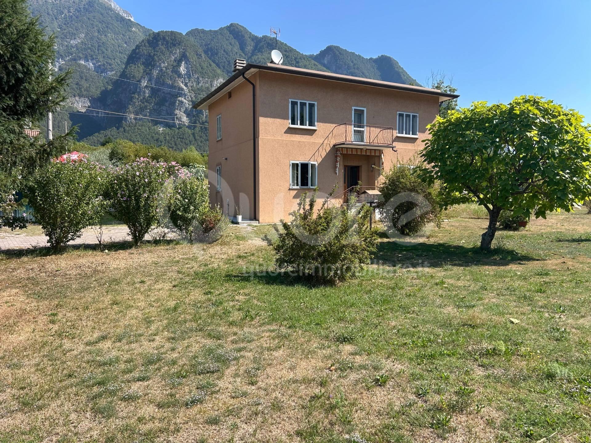 Casa indipendente in Via Nazionale 3, Amaro