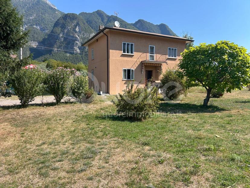 Casa indipendente in Via Nazionale 3, Amaro