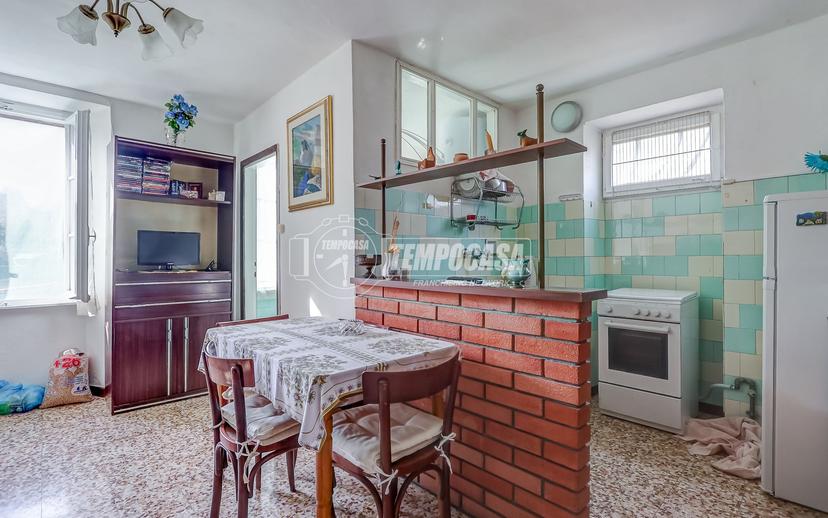 Bilocale in Via Giorgio Pellini 15, Cadegliano-Viconago — foto 3 di 5