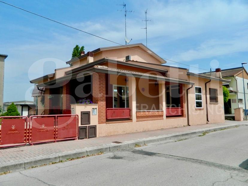 Villa a schiera, Lagosanto — foto 5 di 5