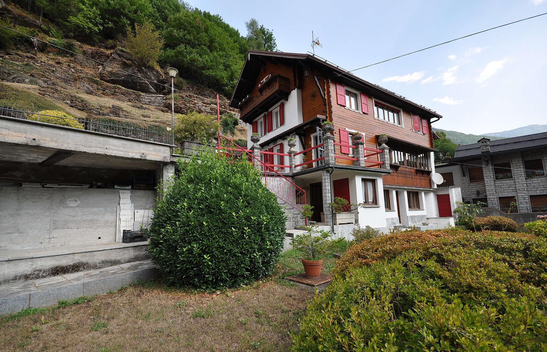 Villa unifamiliare in Località Duiamen 21, Calasca-Castiglione
