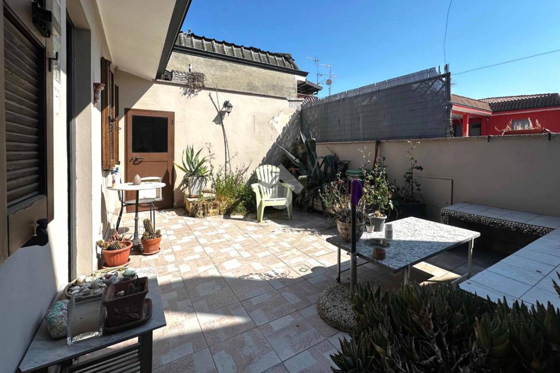 Casa indipendente in Via Nino dall'Oro 17, Crespiatica