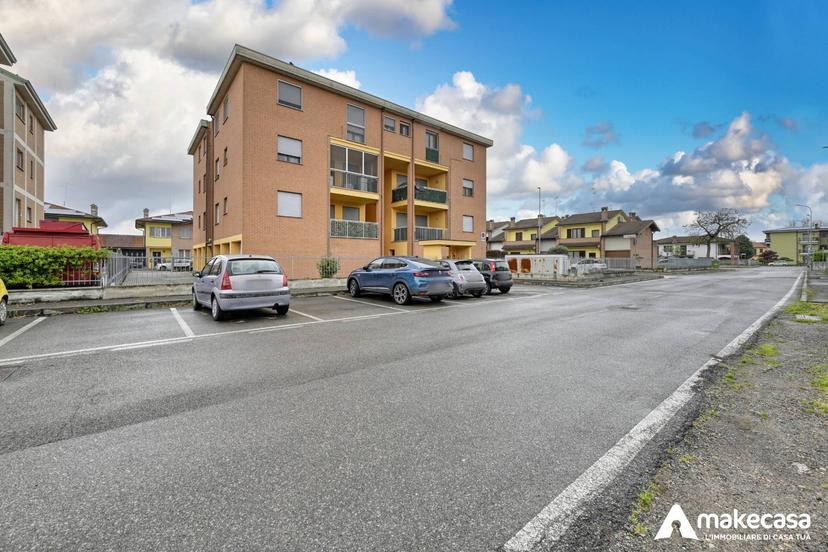 Quadrilocale in Via Giovanni Paolo II 2, Valera Fratta — foto 2 di 5