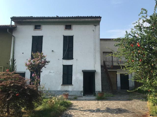 Rustico in Via Mattei  2, Cavenago d'Adda
