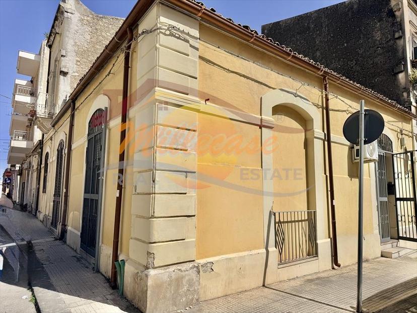 Casa indipendente in Via Agrigento, Siracusa — foto 3 di 5