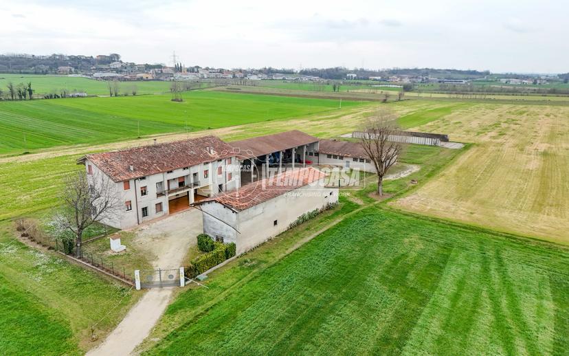 Casale in Via Pietra Pizzola, Lonato del Garda — foto 5 di 5