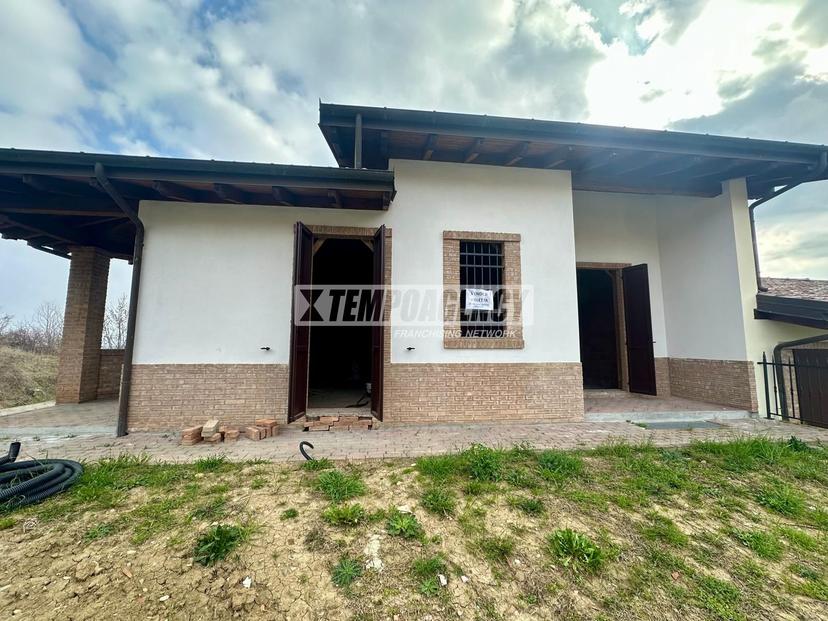 Villa a schiera in Via Zebio Cotal 116, Serramazzoni — foto 4 di 5